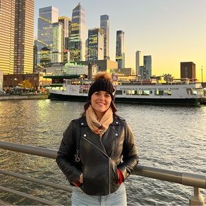 Meet your Posher, Eva